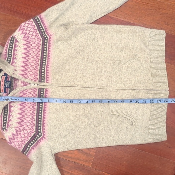 Vineyard Vines Cream and Pink Patterned Cardigan - Picture 6 of 9